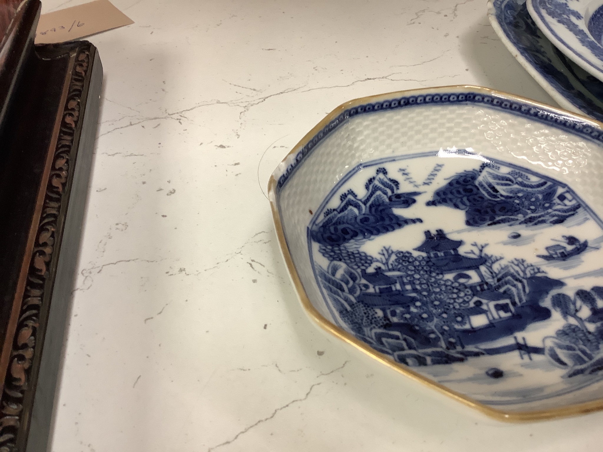 A study group of Chinese blue and white porcelain, 17th/18th century